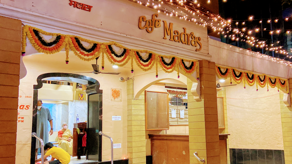 best breakfast places in mumbai
